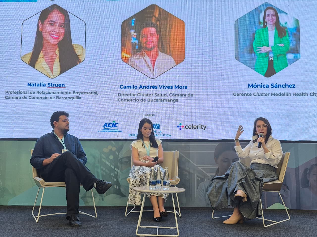Galería Empresarial Cámara FM